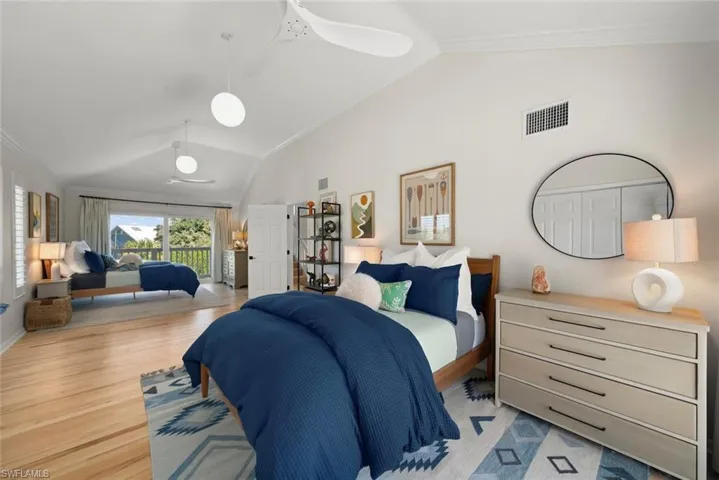 1048 Kings Crown Dr, Sanibel, Florida 33957