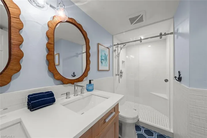 1048 Kings Crown Dr, Sanibel, Florida 33957