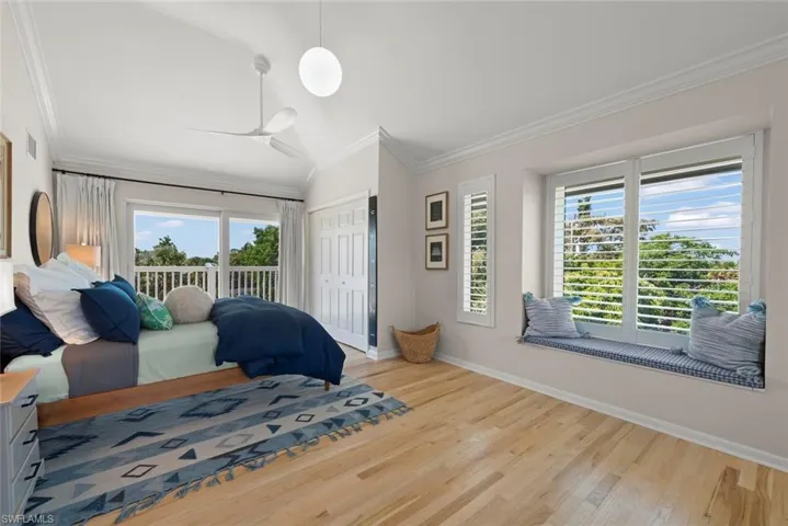 1048 Kings Crown Dr, Sanibel, Florida 33957