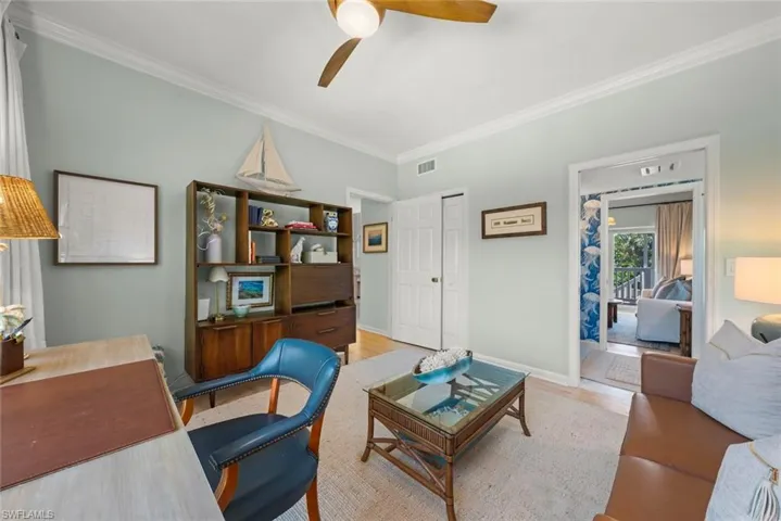 1048 Kings Crown Dr, Sanibel, Florida 33957
