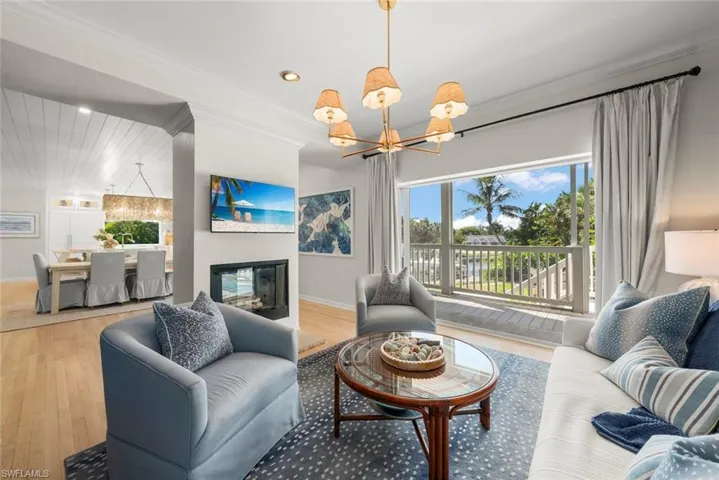 1048 Kings Crown Dr, Sanibel, Florida 33957