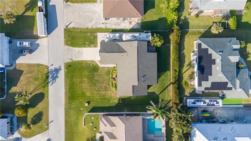 17585  Moorfield  DR, Fort Myers, FL 33908