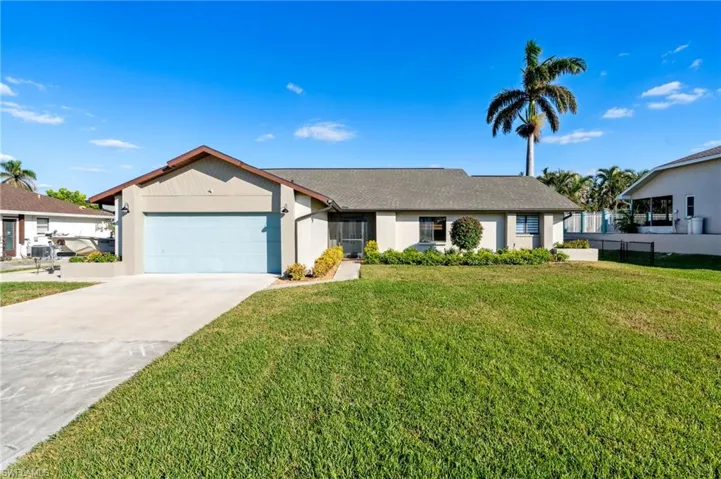 17585  Moorfield  DR, Fort Myers, FL 33908