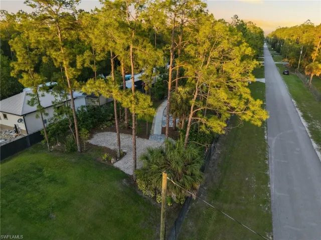 Aerial perspective of expansive lot