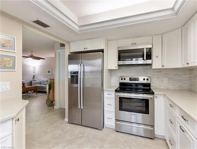 7430  Lake Breeze  DR, Fort Myers, FL 33907