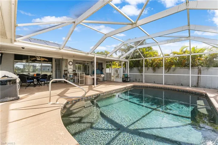 16267  Horizon  RD, North Fort Myers, FL 33917
