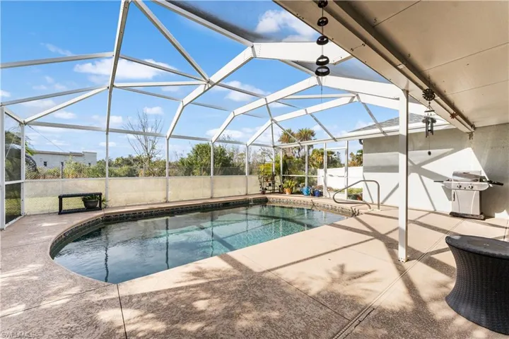 16267  Horizon  RD, North Fort Myers, FL 33917