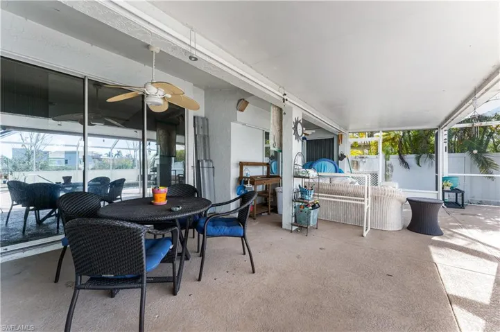 16267  Horizon  RD, North Fort Myers, FL 33917