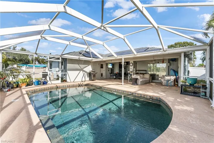 16267  Horizon  RD, North Fort Myers, FL 33917