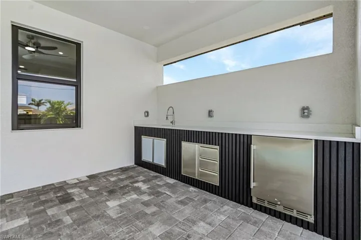 View of patio / terrace & Summer Kitchen
