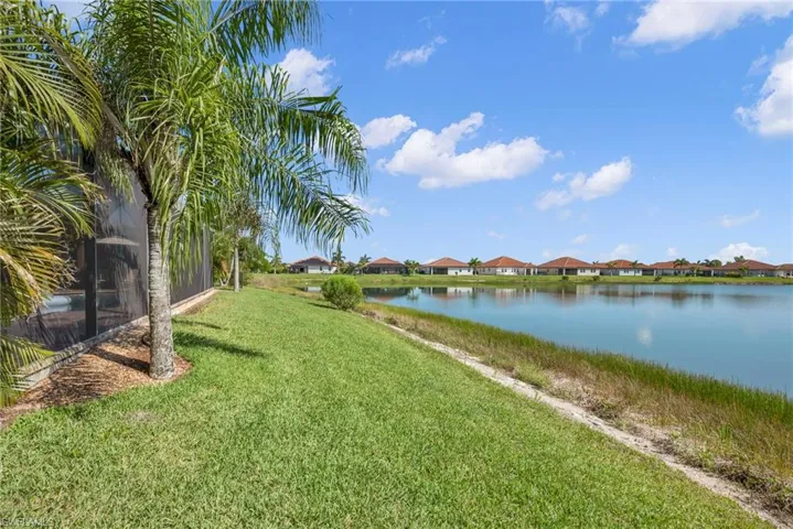 2111 Grove Dr, Naples, Florida 34120