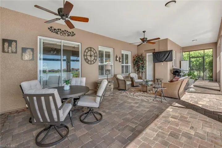 2111 Grove Dr, Naples, Florida 34120