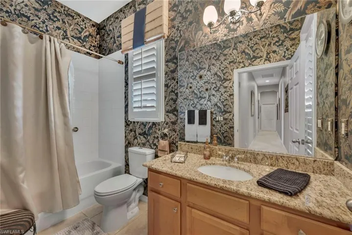 2111 Grove Dr, Naples, Florida 34120