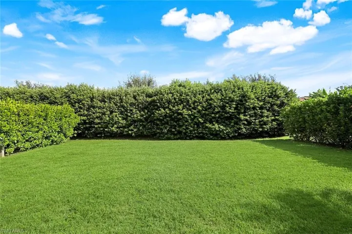2095 Sagebrush Cir, Naples, Florida 34120