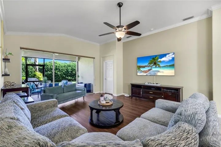 2095 Sagebrush Cir, Naples, Florida 34120