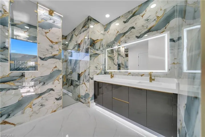 2020 Santa Barbara Blvd N, Cape Coral, Florida 33993