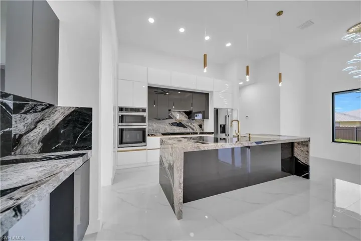 2020 Santa Barbara Blvd N, Cape Coral, Florida 33993
