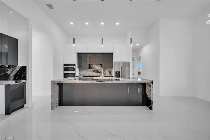 2020 Santa Barbara Blvd N, Cape Coral, Florida 33993