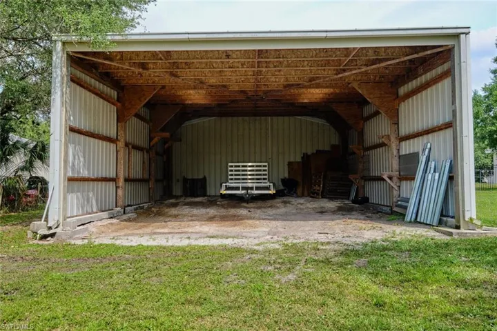Long paved driveway!