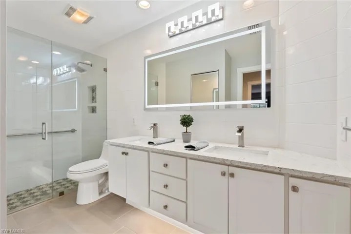 5781 Drummond Way, Naples, Florida 34119