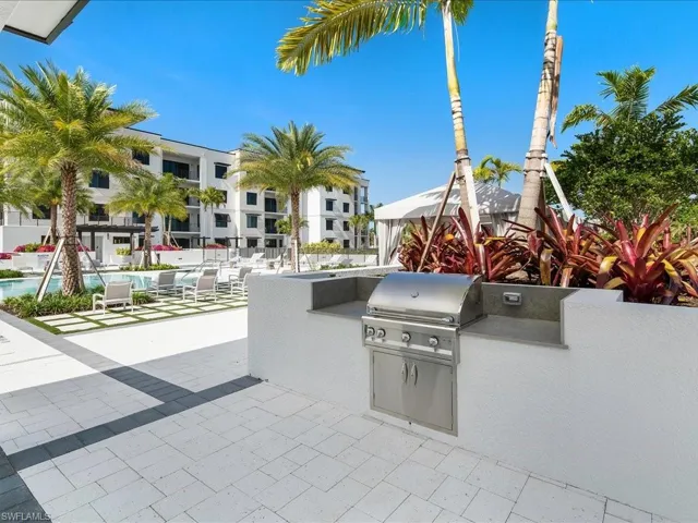 1111 Central Ave 409, Naples, Florida 34102