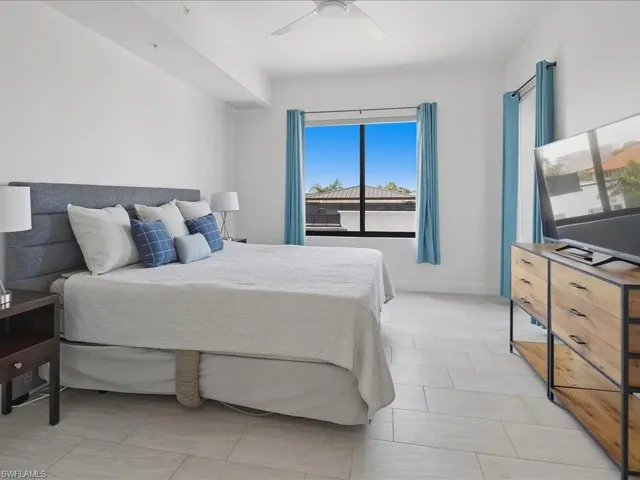 1111 Central Ave 409, Naples, Florida 34102