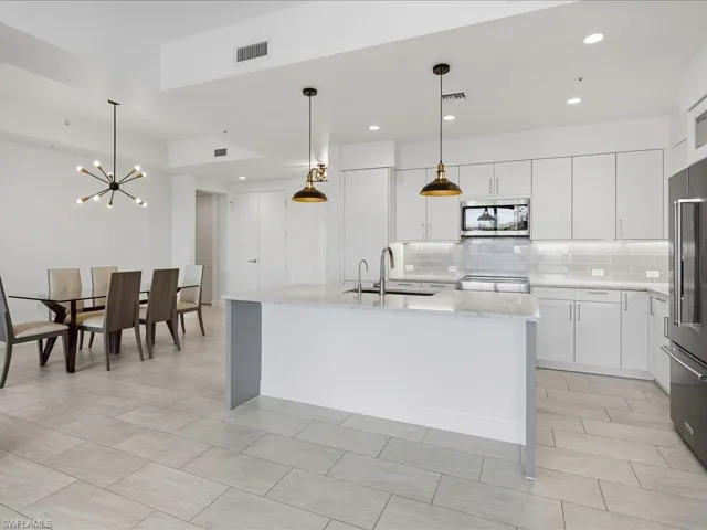 1111 Central Ave 409, Naples, Florida 34102