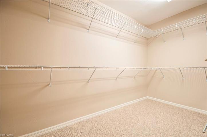 Large walk in closet Master Bedroom