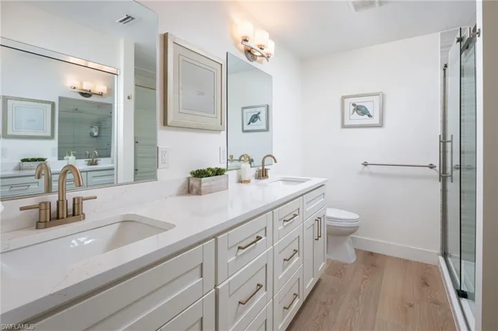 1595  Curlew  AVE, Naples, FL 34102
