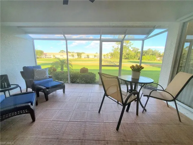 Oversized lanai. Views spectacular