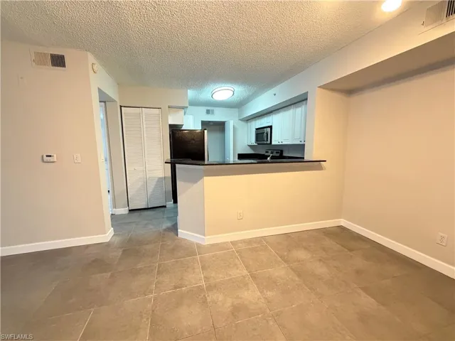 8245 Ibis Club Dr 403, Naples, Florida 34104