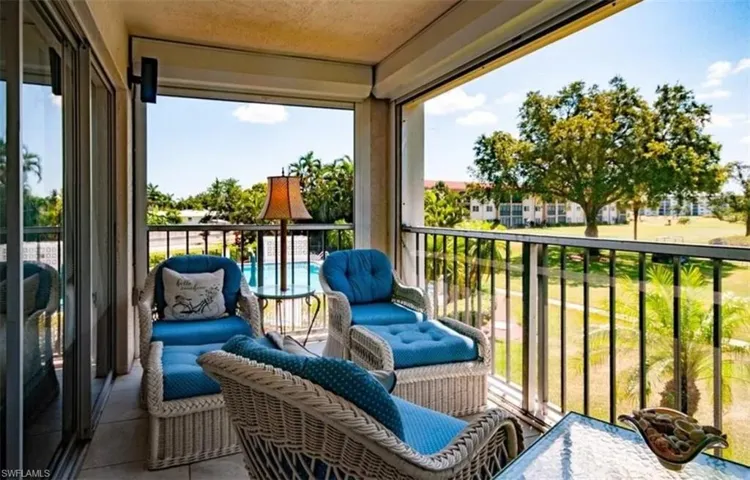 5 High Point Cir W 206, Naples, Florida 34103