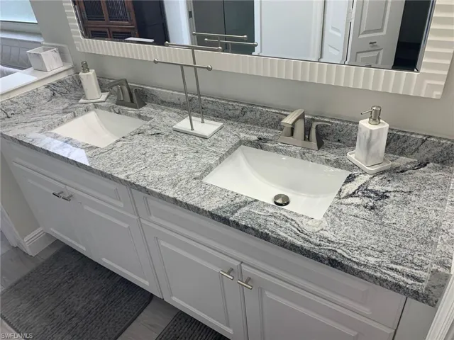 8678  Cedar Hammock  BLVD, Naples, FL 34112