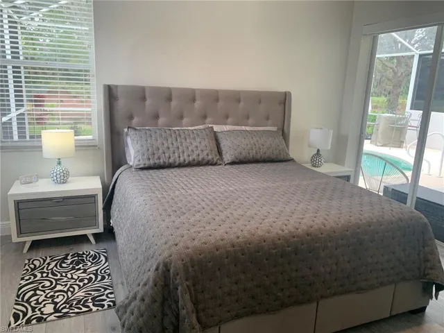 8678  Cedar Hammock  BLVD, Naples, FL 34112