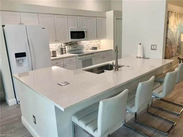 8678  Cedar Hammock  BLVD, Naples, FL 34112