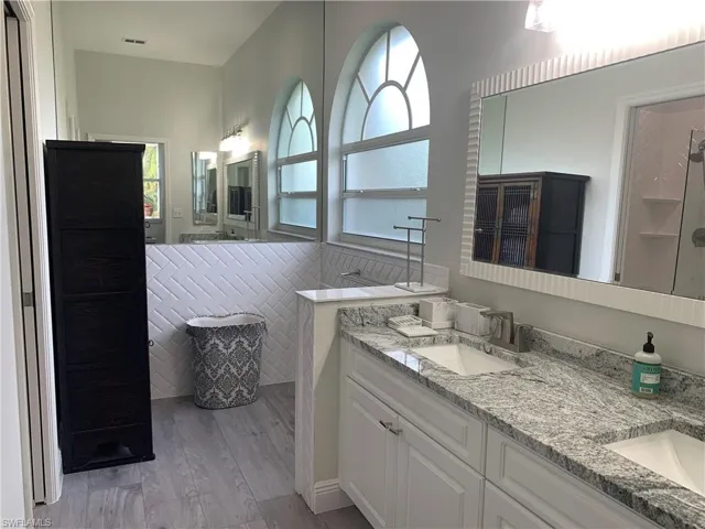 8678  Cedar Hammock  BLVD, Naples, FL 34112