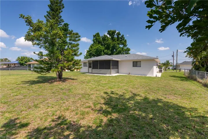 1412 Se 19th St, Cape Coral Fl 33990