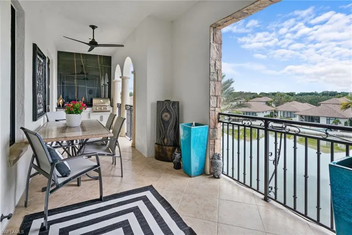 16653 Toscana Cir 702, Naples, Florida 34110