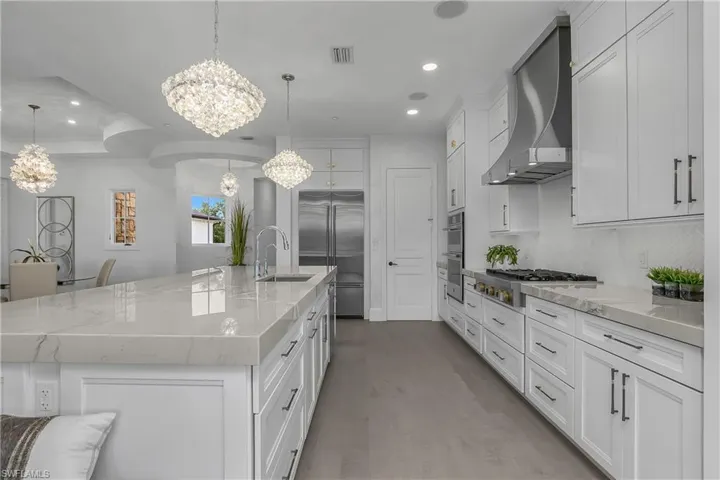 16653 Toscana Cir 702, Naples, Florida 34110