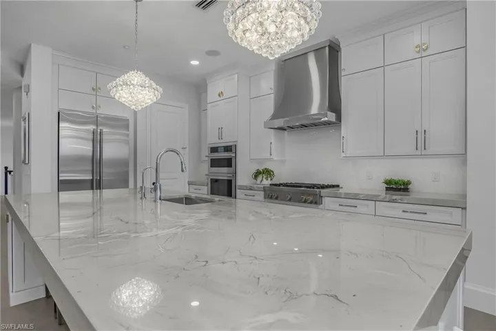 16653 Toscana Cir 702, Naples, Florida 34110