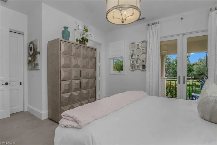 16653 Toscana Cir 702, Naples, Florida 34110
