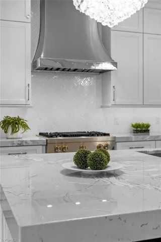 16653 Toscana Cir 702, Naples, Florida 34110
