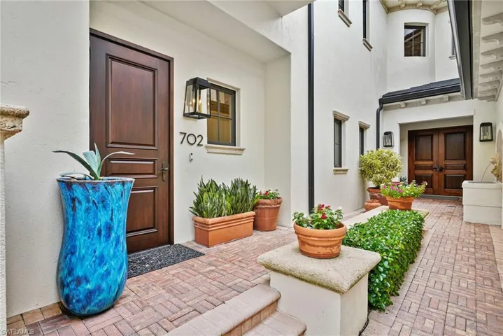 16653 Toscana Cir 702, Naples, Florida 34110