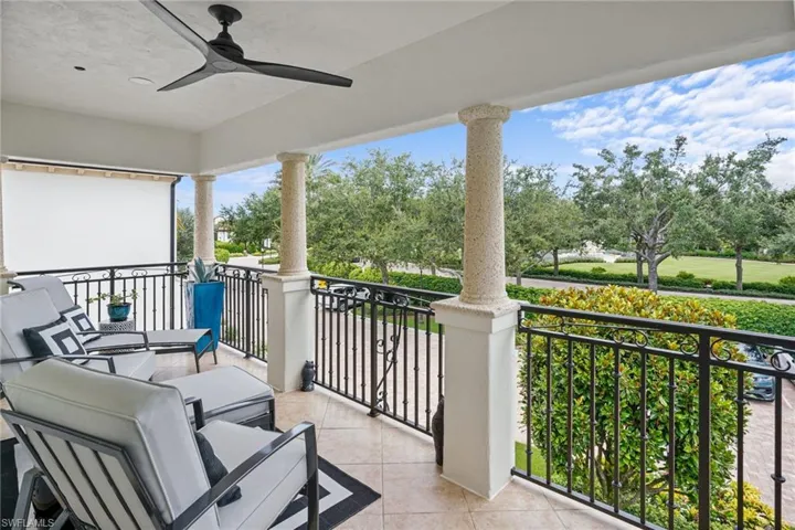 16653 Toscana Cir 702, Naples, Florida 34110