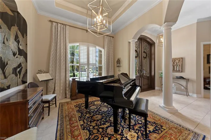 Formal Dining