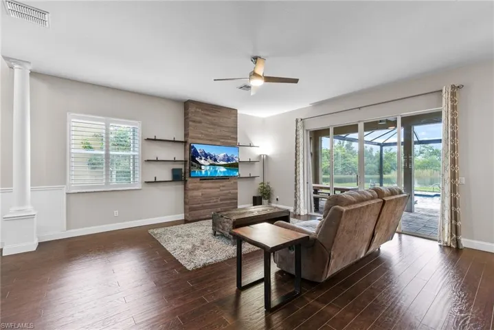 931 Golden Pond Ct, Cape Coral Fl 33909