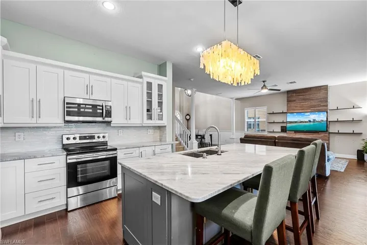 931 Golden Pond Ct, Cape Coral Fl 33909