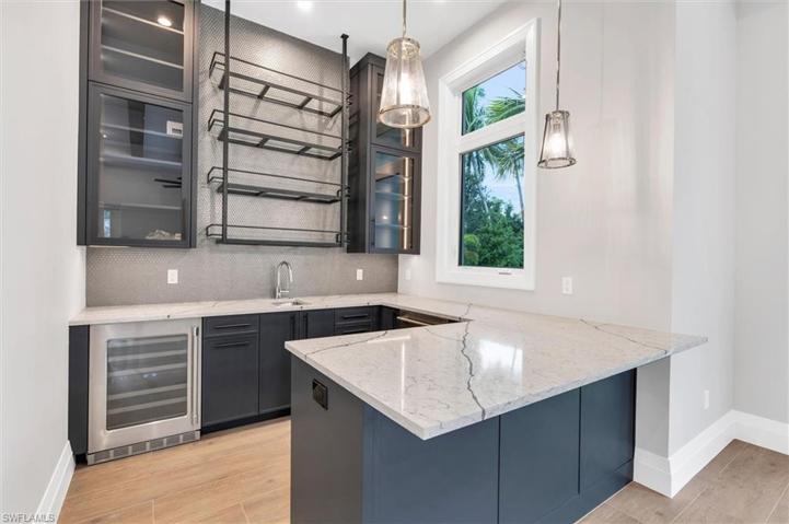 Guest House Wet Bar