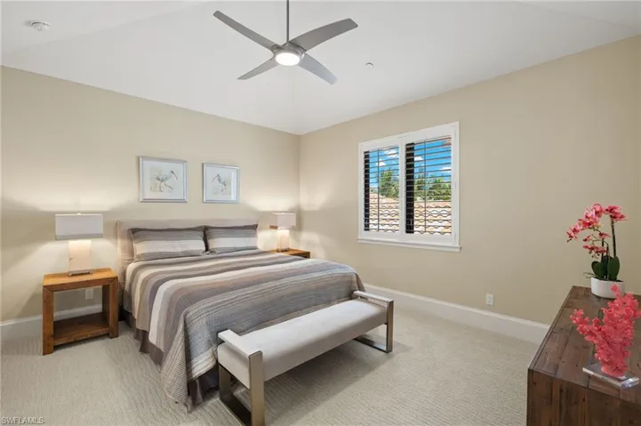 Guest room ensuite #2