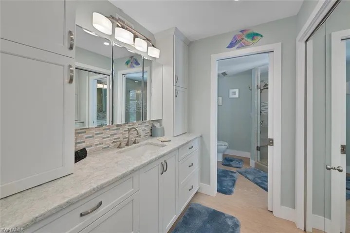 101  Clubhouse  LN, Naples, FL 34105